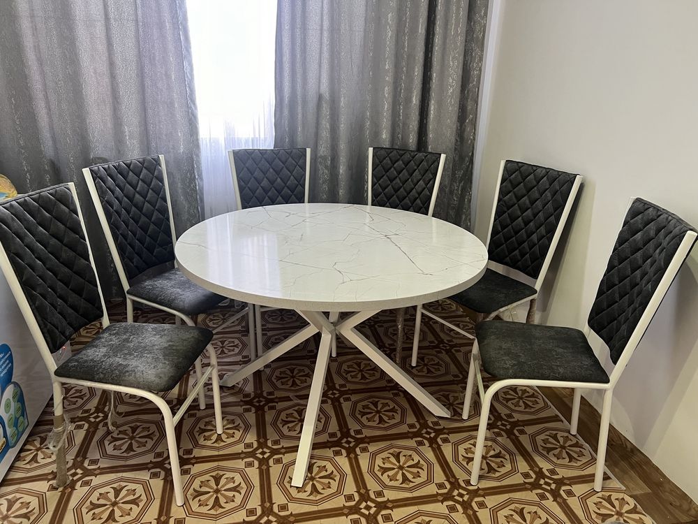Комплект стол и стулья лиза