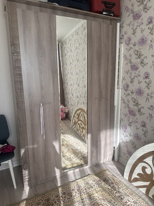 Продам шкаф платянной