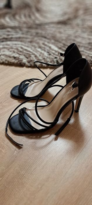 Vand sandale negre