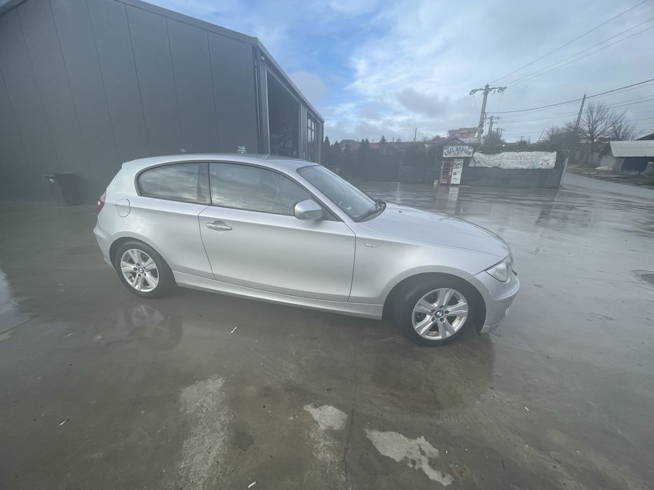 BMW 116d 2011 Euro 5 / DPF / CarPlay / Economic