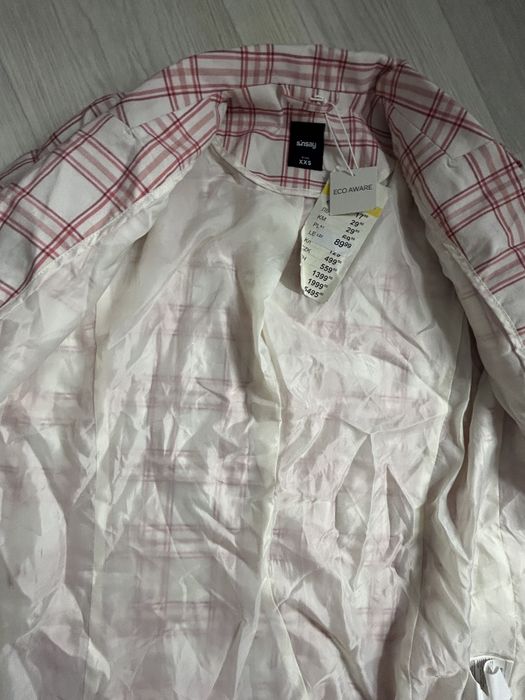 Sacou de dama elengat , trebuie doar calcat !