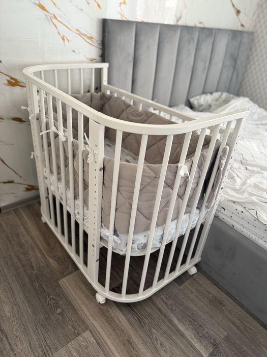 Детский манеж с матрасом и бортиками в отличном состоянии