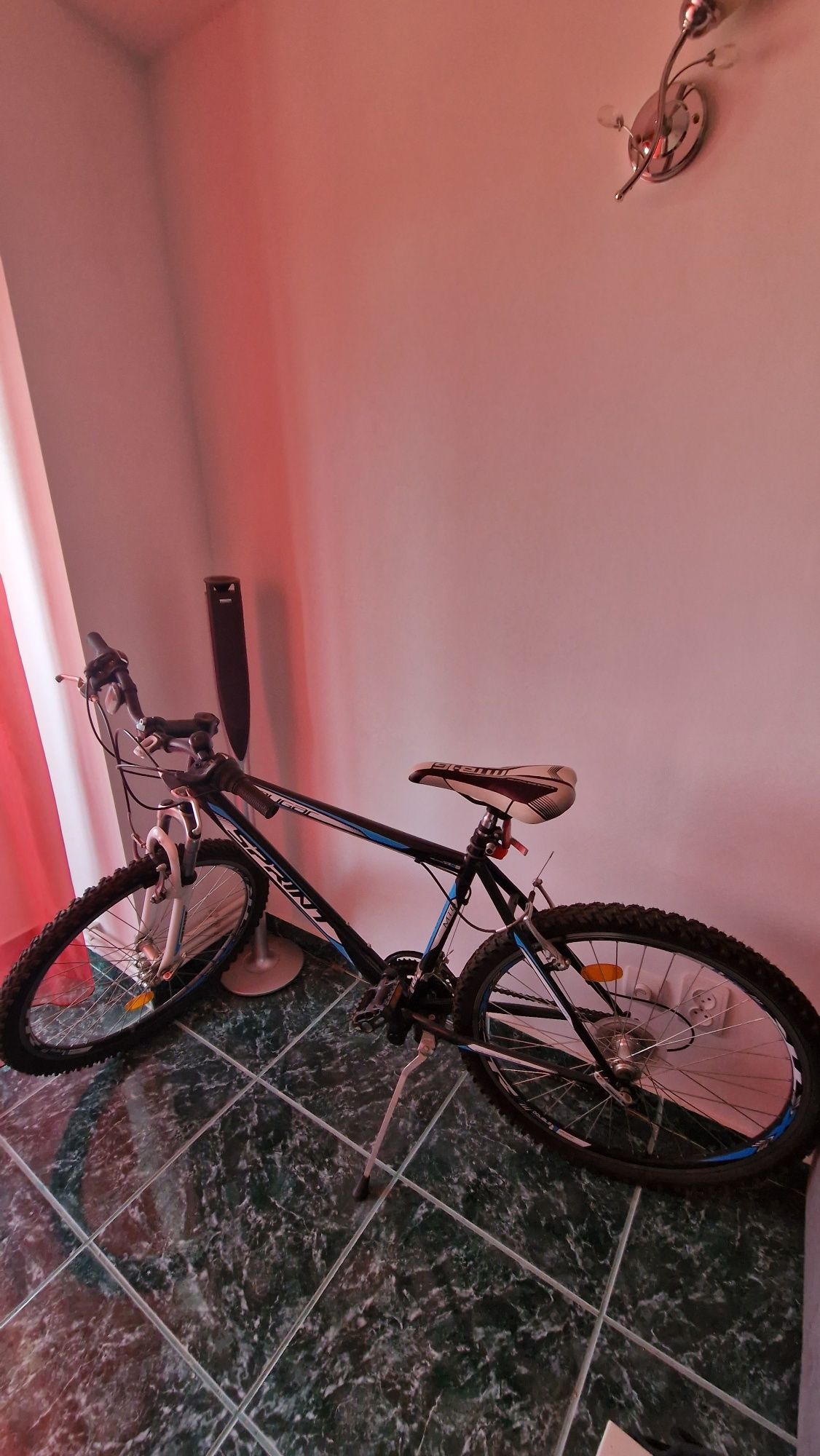 Bicicleta Robike Cougar 26 negru/alb