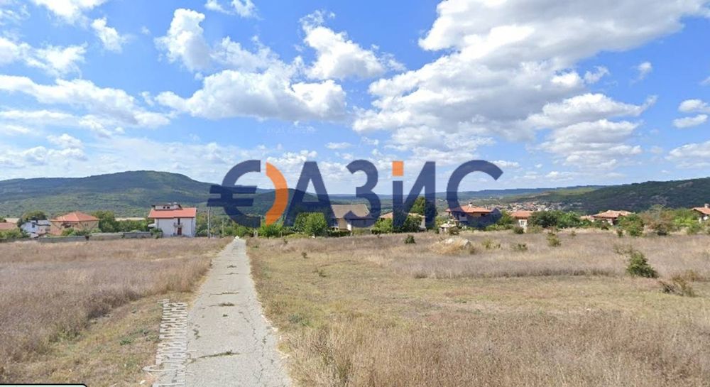 Парцел в УПИ с ПУП в с. Оброчище, Общ. Балчик, област Добрич, 3000 кв