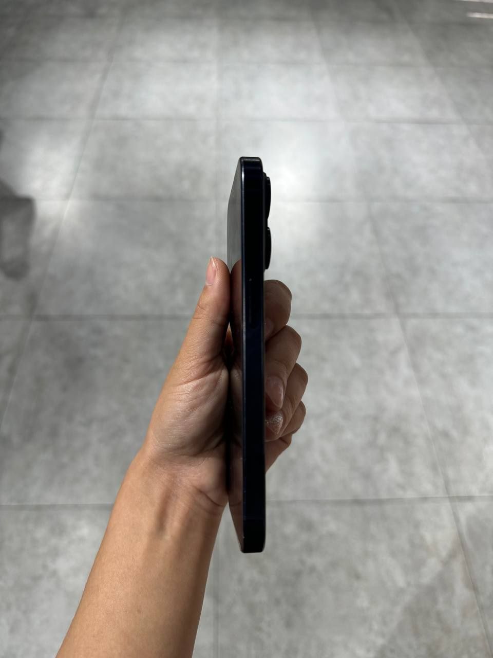 iPhone 15 pro blu