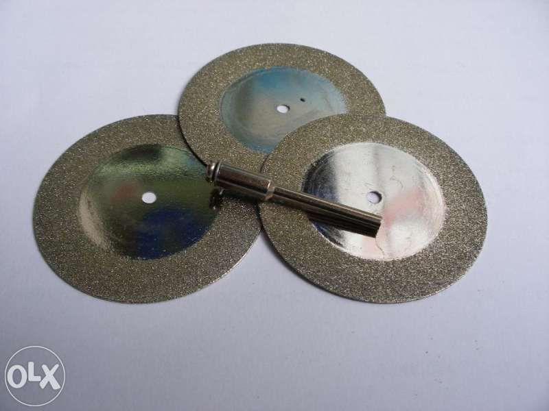 Диамантени дискове Ф50 за рязане комплект 5бр+накрайник Dremel