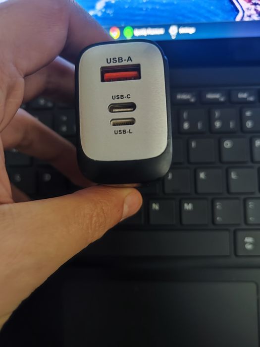 Încărcător PD Fast Charge 30W Nou