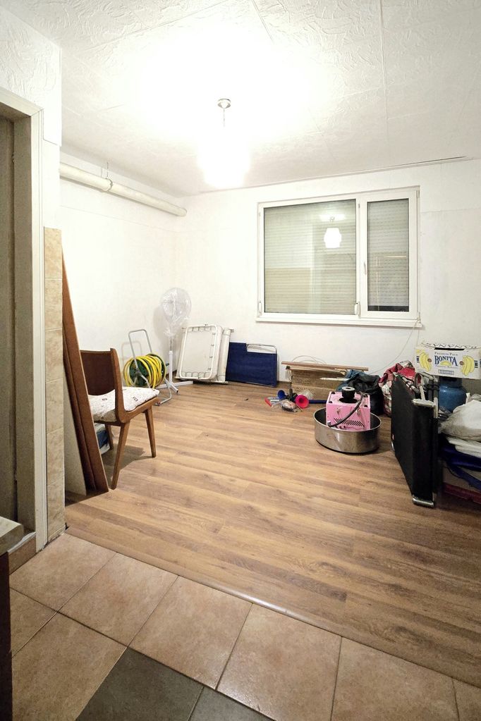 Продава се Четиристаен апартамент в Горна Оряховица - 129 кв.м за 814 €/кв.м - Снимка #9