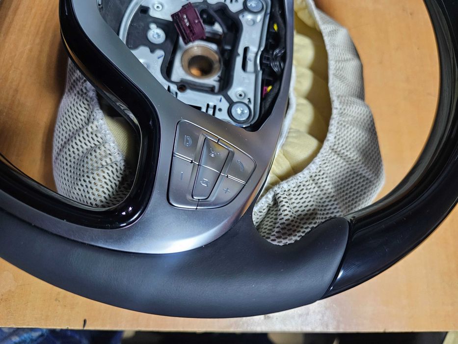 Чисто нов ВОЛАН без Забележки за w222