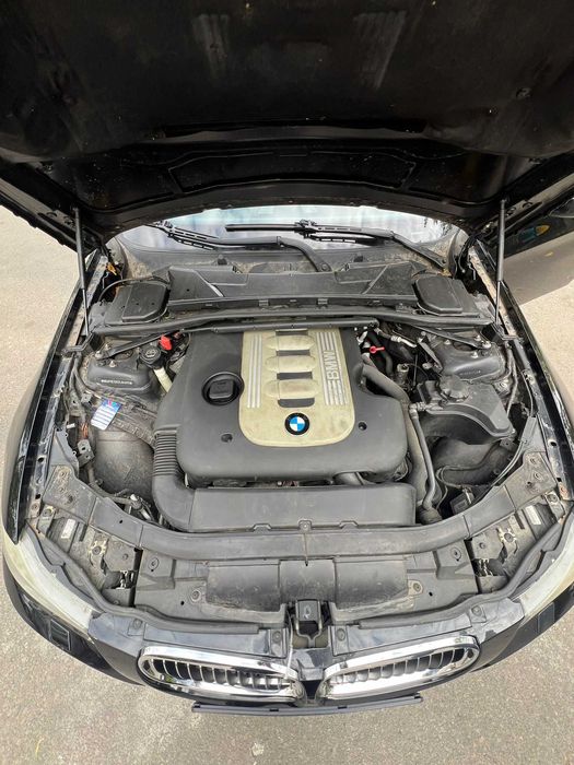 Bmw E90 facelift 325d 2009