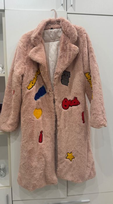 Цветно бутиково палтенце