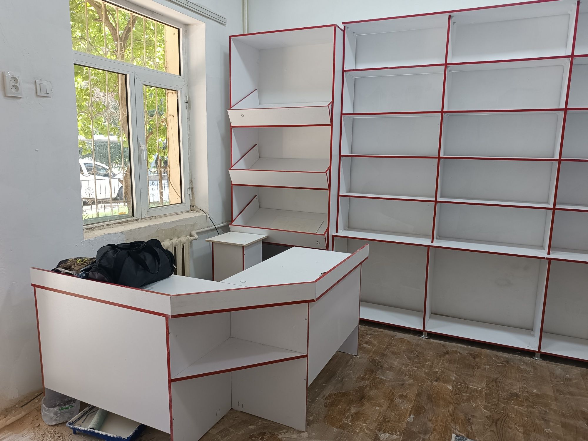 Magazinlarda stelaj yasimiz
