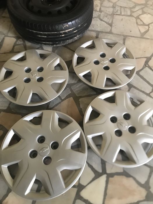 14 qo’qon diska sotiladi