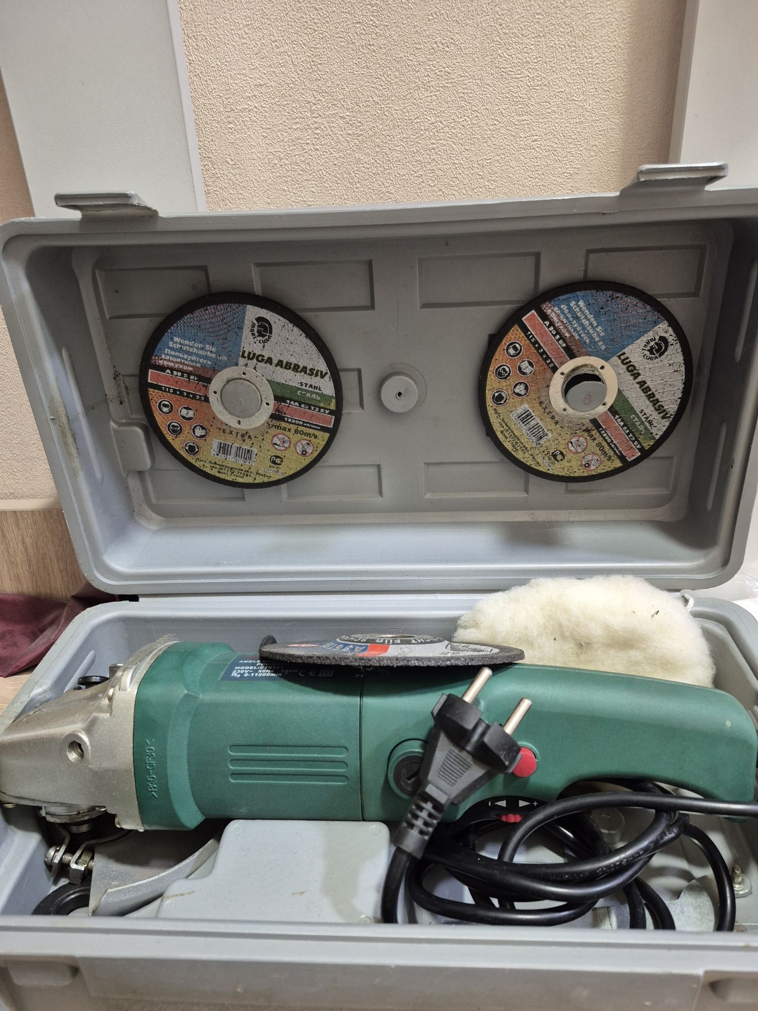Болгарка новая CROWN TOOLS