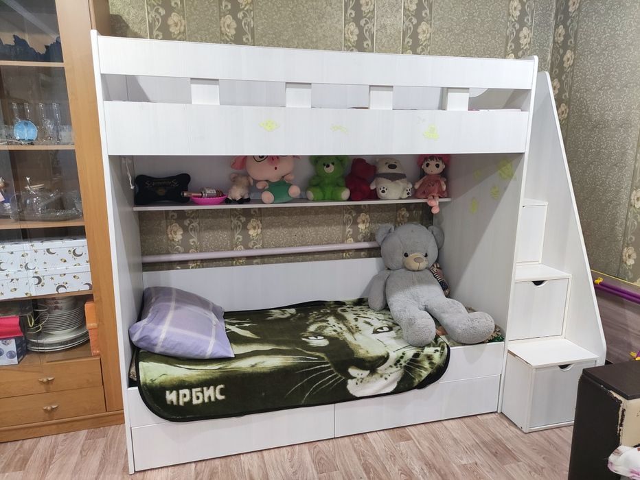 Кровать детская двухъярусная