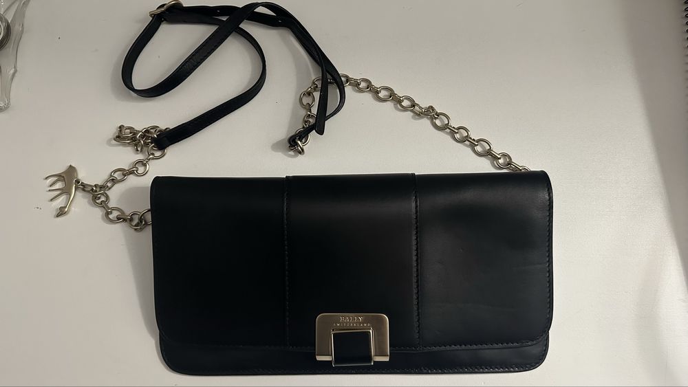 Чисто нова, черна, оригинална Bally чанта