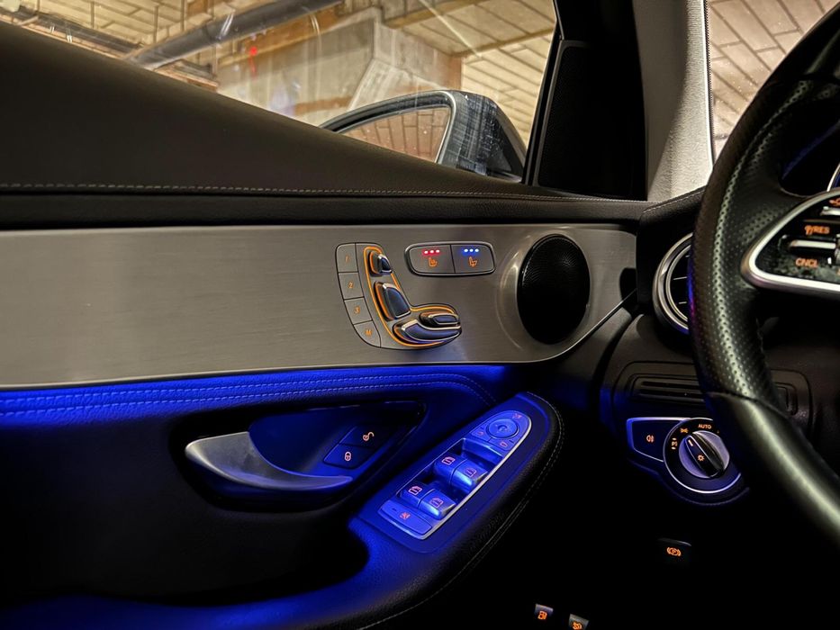 Mercedes GLC 300E TVA Deductibil suspensie perne aer, ventilatie,masaj