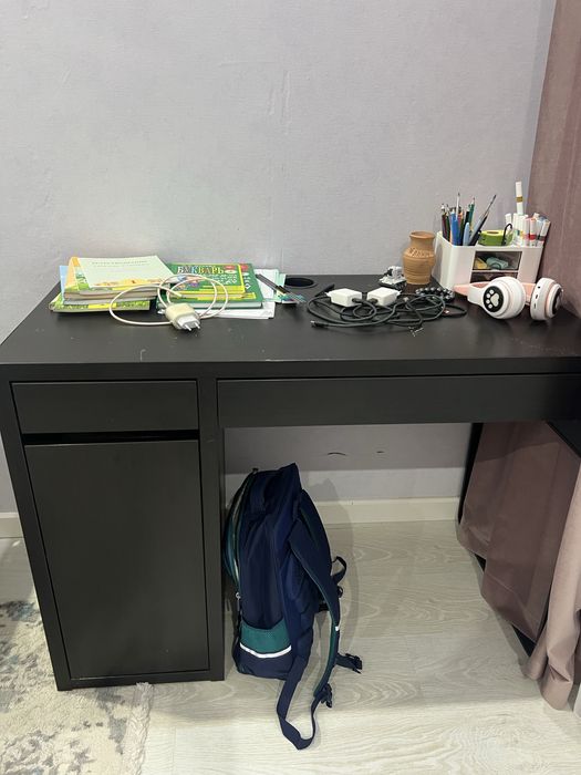 Стол письменный