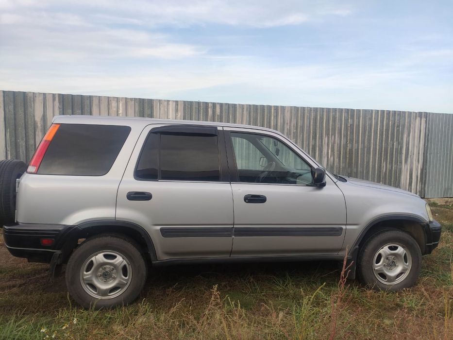 Продам Honda CR-V 2000 года