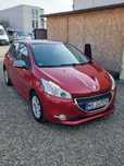 Vând Peugeot 208 1.2i benzina