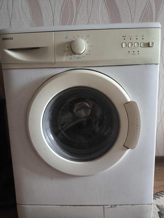 Продам стиральную машинку