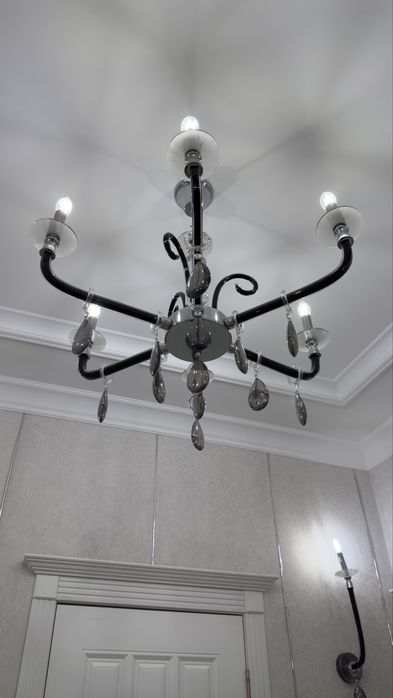 Продам люстру 6 рожковую