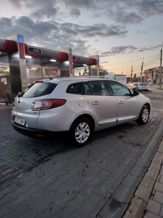 Reno Megan 3 model limited E 6 recent ân Ro  ânmatriculată