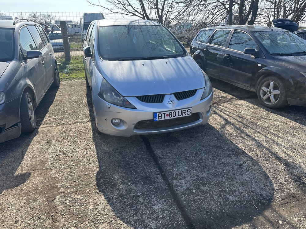 Dezmembrez mitsubishi grandis 2.4 i mitubishi