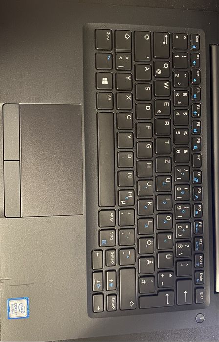 Dell Latitude 7390 - i7 8650U | 16 GB RAM | Intel UHD 620