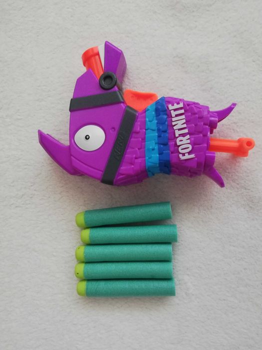Продавам детски пистолети Nerf Fortnite