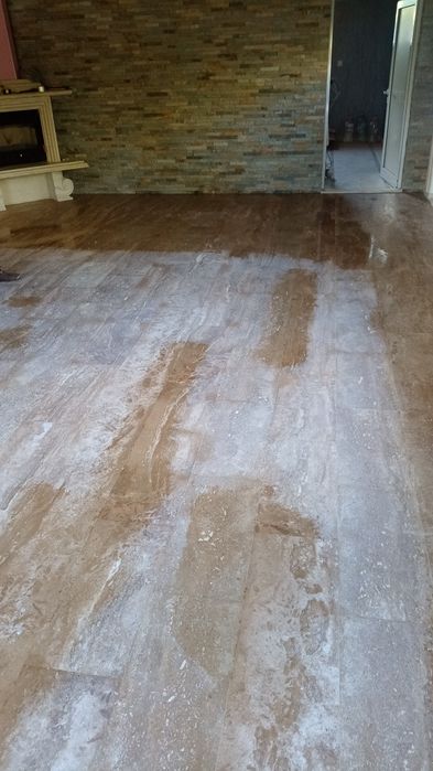 Шлайфане и полиране на захабени настилки