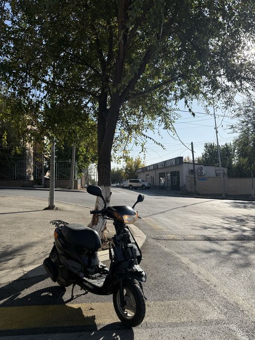Продам скутер находу