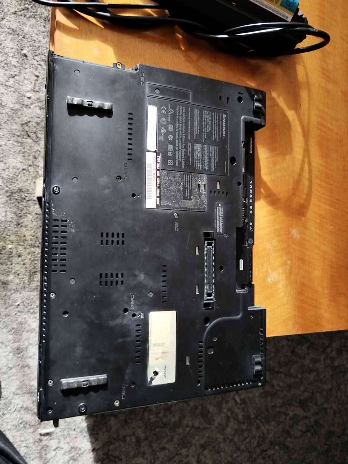 Лаптоп Lenovo ThinkPad T61 На части