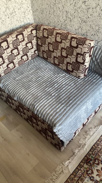 Продам мини диван-тахта