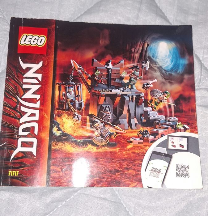 Vând setul lego ninjago 71717 în stare bună