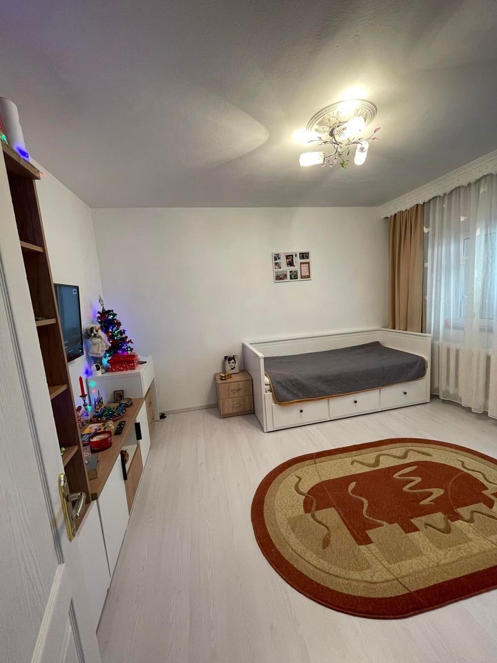 Proprietar, vând garsonieră zona Ștefan cel Mare (Podul cu lanțuri)