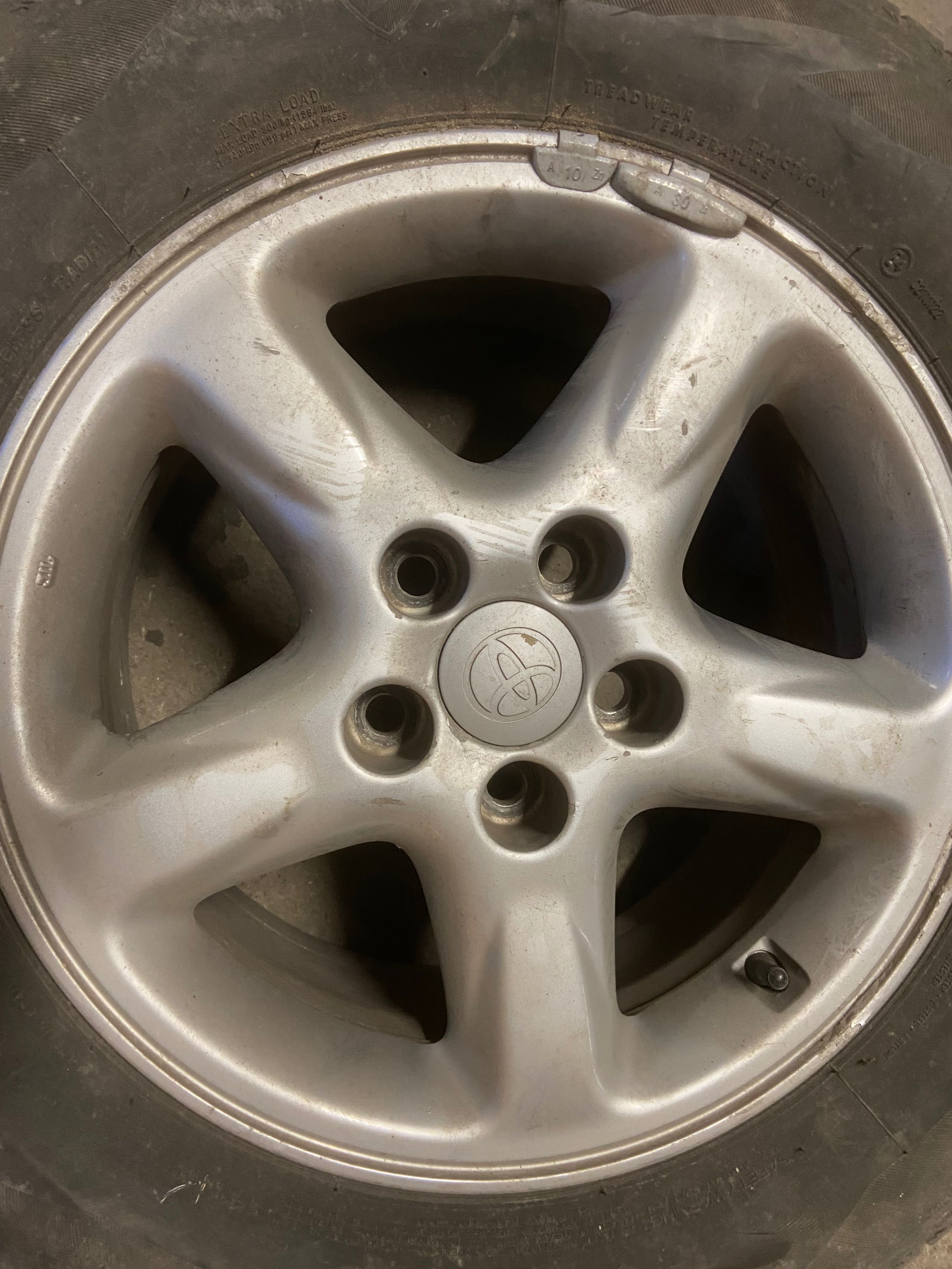 Оригинални джанти с гуми за Тойота Рав4 235/60/16 Firestone Roadhawk