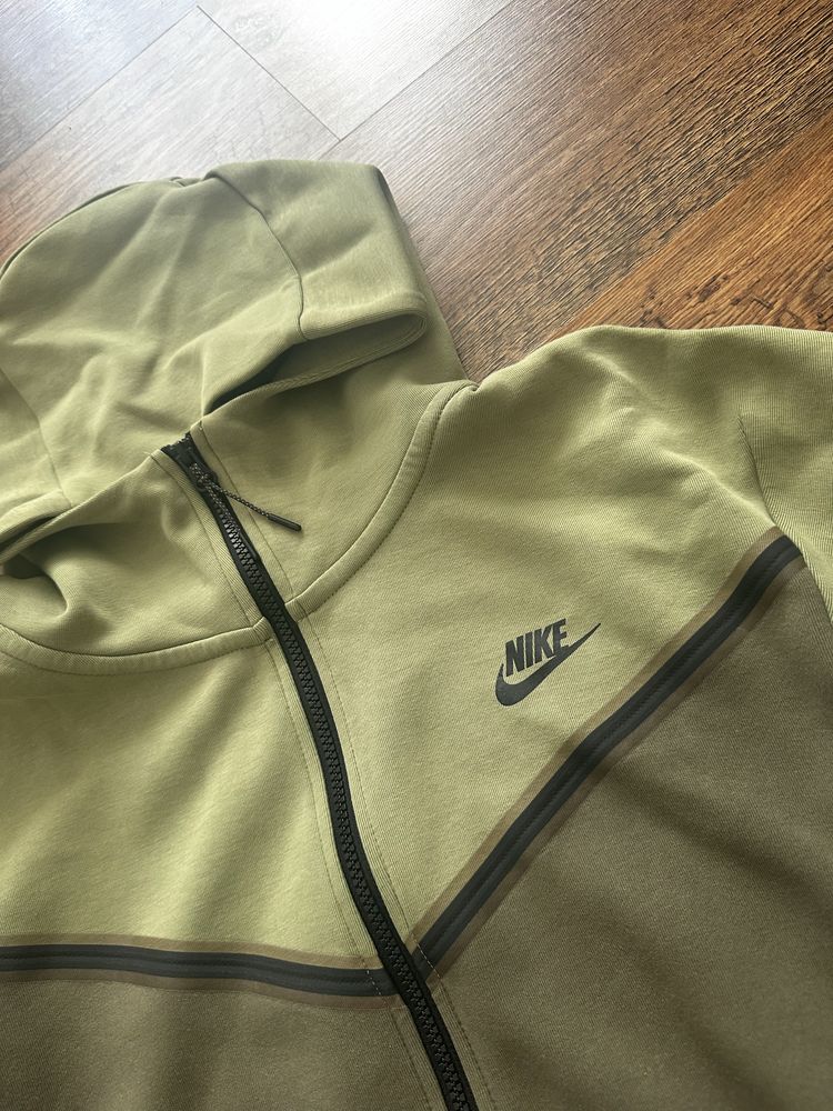 Nike tech fleece green olive  Оригинален!