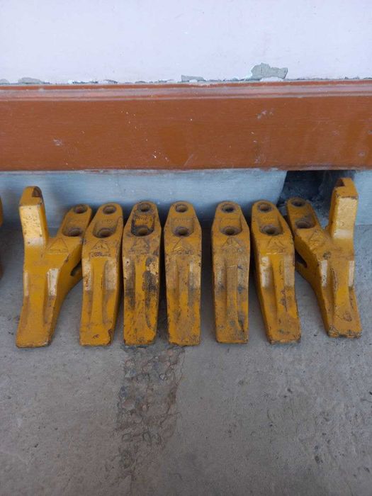 Погрузчик тишлари комплект.