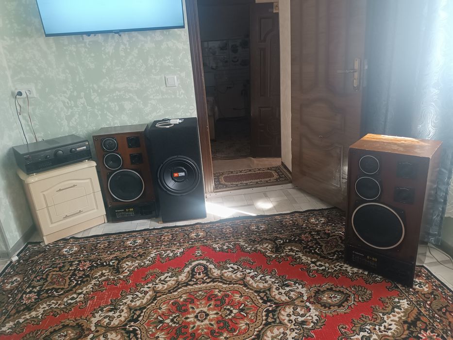 Продам Стерео Акустику цена указана на всё отдельно
