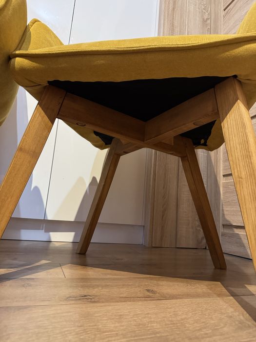 Жълти трапезни столове 2 броя