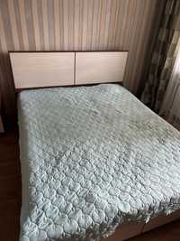 продам двухспальную кровать