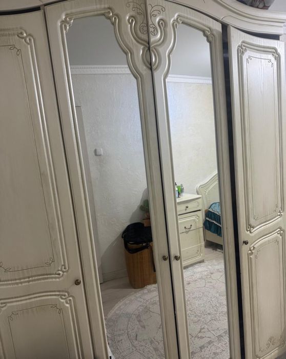 Продам спальний гарнитур