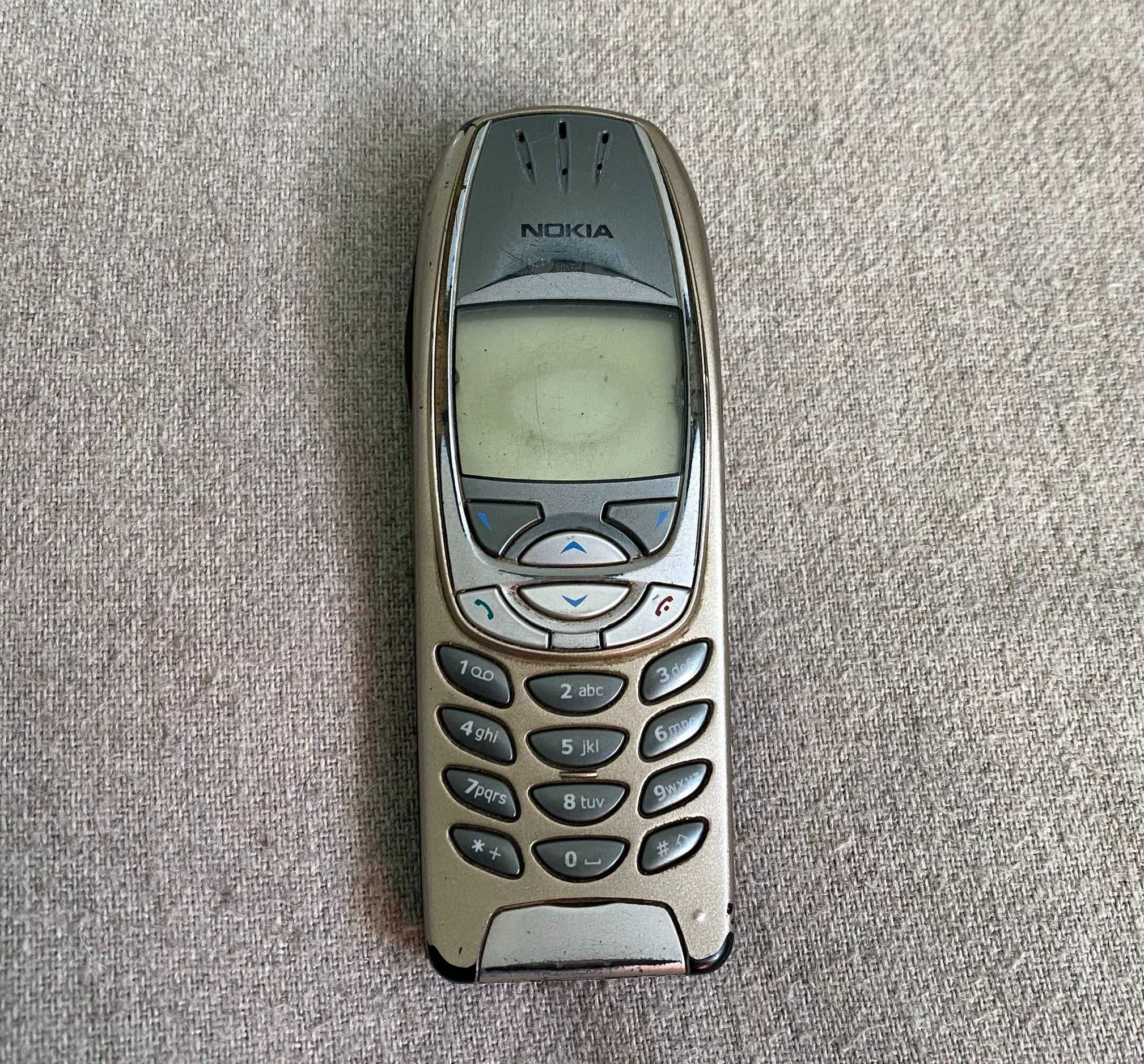 Telefon Nokia 6310i clasic defect fara baterie si incarcator colectie