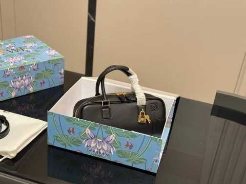 Geanta de mana dama Loewe  050239