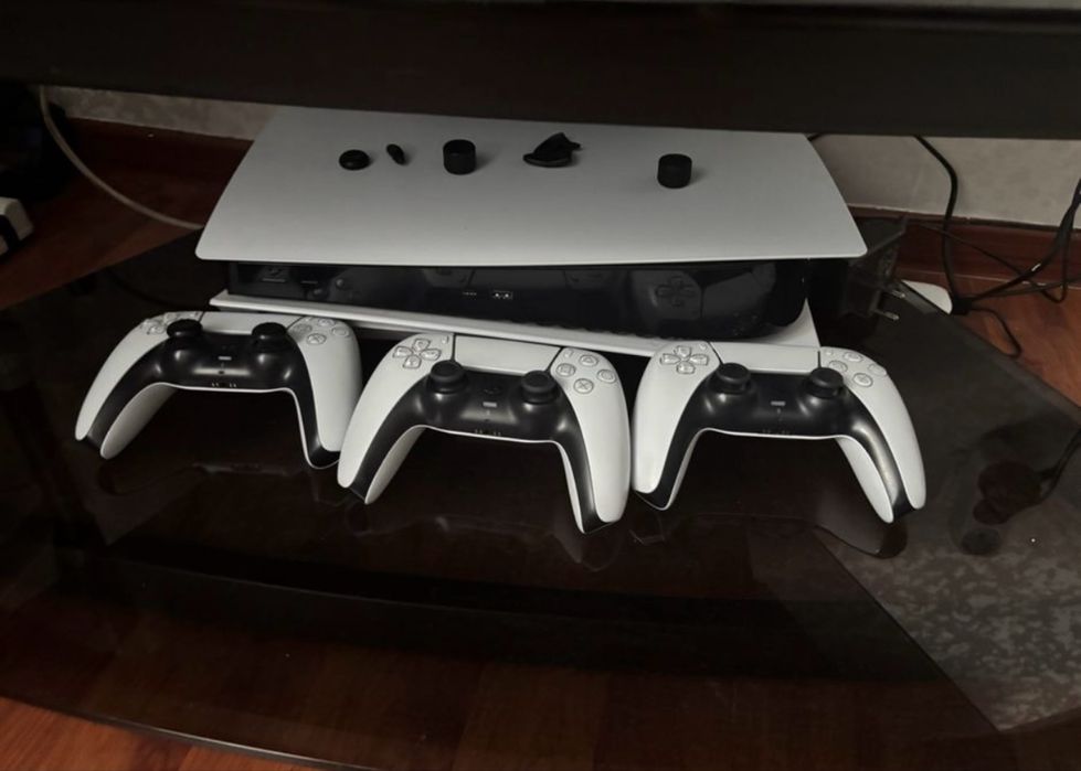 Продам PlayStation 5