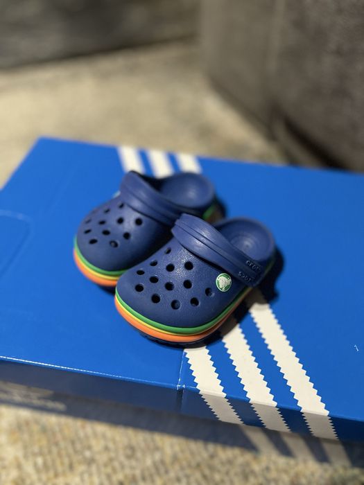 Маратонки Nike,crocs,hm