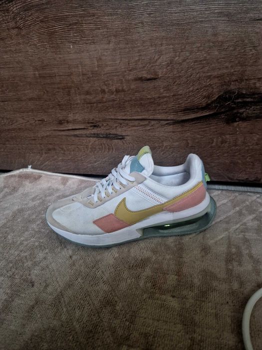 Nike Air Max Pre-Day SE