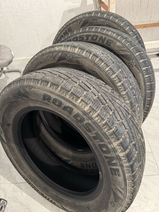 Комплект шипованных резин Roadstone R17