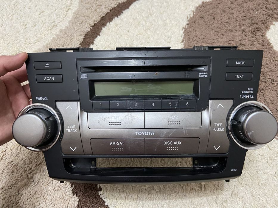 Магнитолла Toyota Highalnder 2012